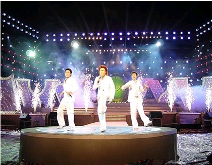 �������_